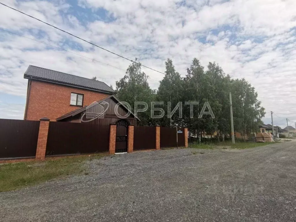 Дом в Тюменская область, Тюмень ул. Василия Остаркова, 1 (156 м) - Фото 2