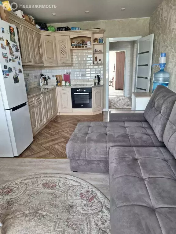 4-комнатная квартира: Барнаул, улица Смирнова, 1А (85 м) - Фото 2