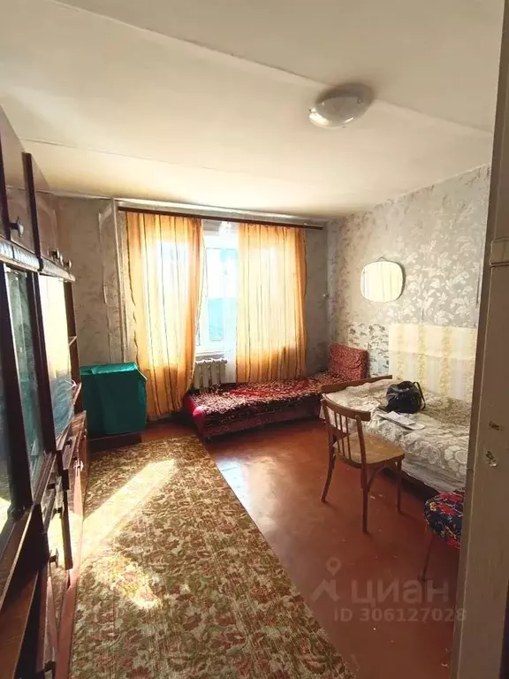 Комната Алтайский край, Барнаул ул. Панфиловцев, 3 - Фото 1