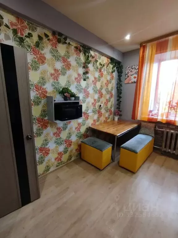 2-к кв. Брянская область, Клинцы Октябрьская ул., 7 (60.6 м) - Фото 2