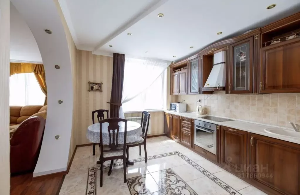 4-к кв. Оренбургская область, Оренбург Просторная ул., 19/4 (126.0 м) - Фото 0
