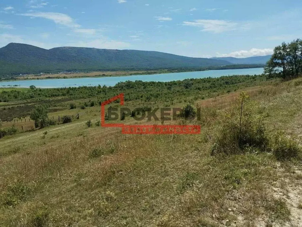 Участок в Севастополь с. Россошанка, ул. Фролова, 12 (25.0 сот.) - Фото 2