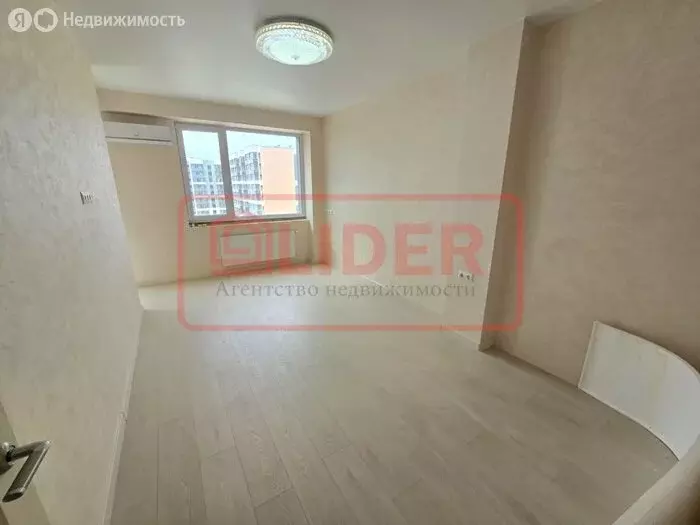 1-комнатная квартира: Севастополь, улица Токарева, 18Дк1 (35 м) - Фото 1
