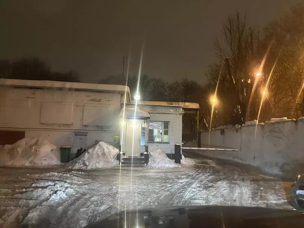 Гараж в Москва ул. Юных Ленинцев, 94к3с1 (17 м) - Фото 1