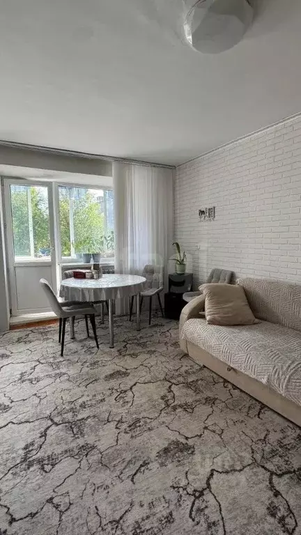 3-к кв. Алтай, Горно-Алтайск ул. Григория Чорос-Гуркина (61.1 м) - Фото 2