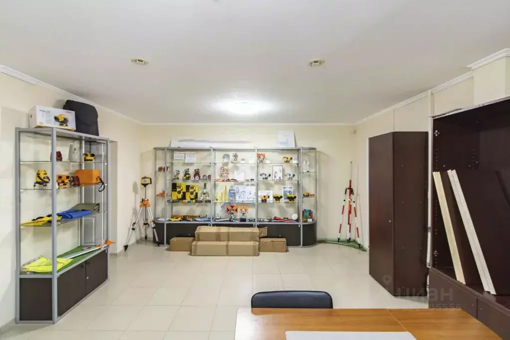 Помещение свободного назначения в Тюменская область, Тюмень ... - Фото 1