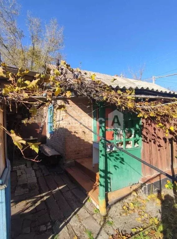 Дом в Ростовская область, Белокалитвинский район, пос. Горняцкий ... - Фото 2