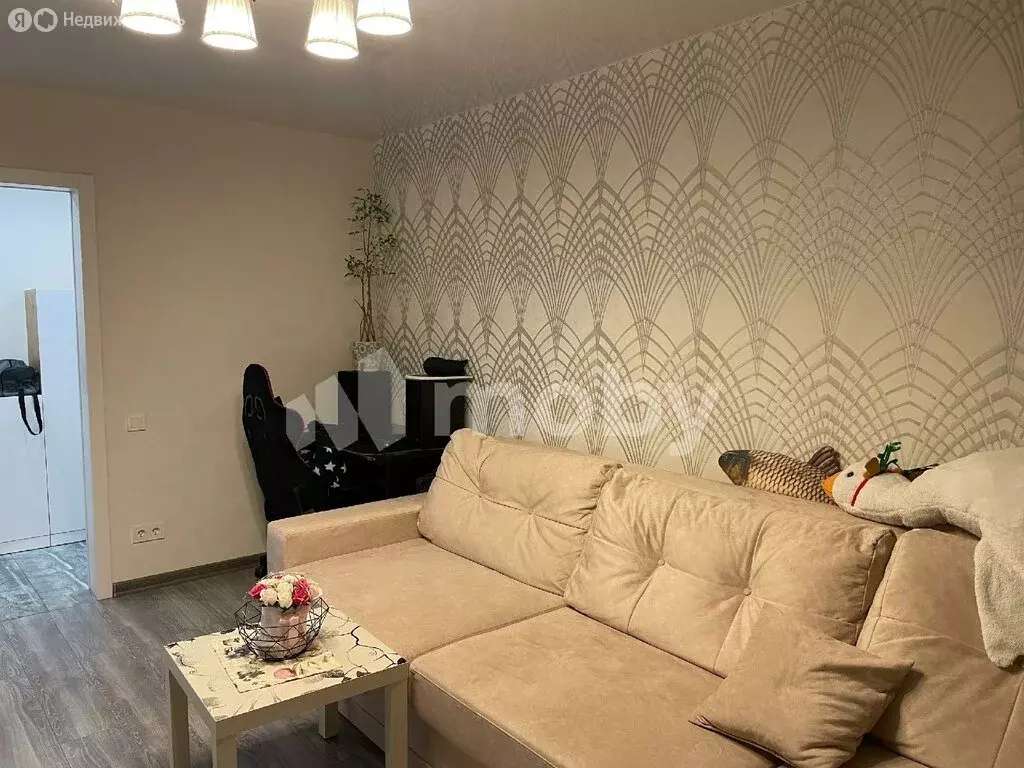 3-комнатная квартира: Калининград, Пригородная улица, 13к1 (75.2 м) - Фото 2