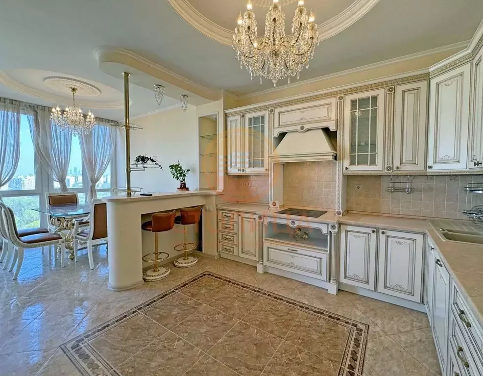 3-к кв. Москва ул. Удальцова, 69 (130.0 м) - Фото 0
