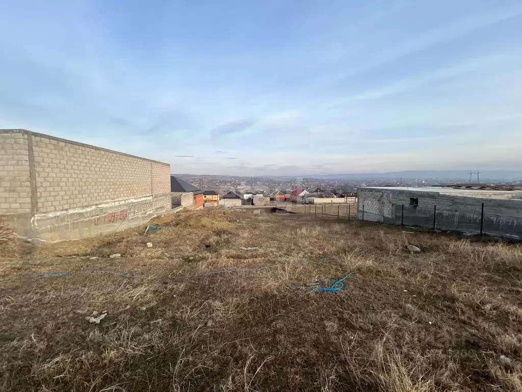 Участок в Ингушетия, Назрановский район, с. Экажево Южная ул. (6.0 ... - Фото 1