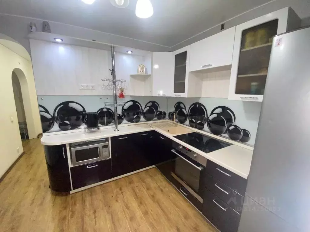 2-к кв. Коми, Сыктывкар просп. Бумажников, 52 (53.6 м) - Фото 0