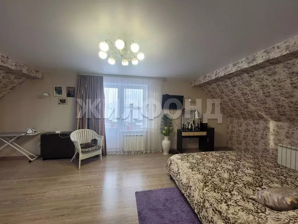 Дом в Новосибирская область, Новосибирский район, с. Толмачево ул. ... - Фото 1