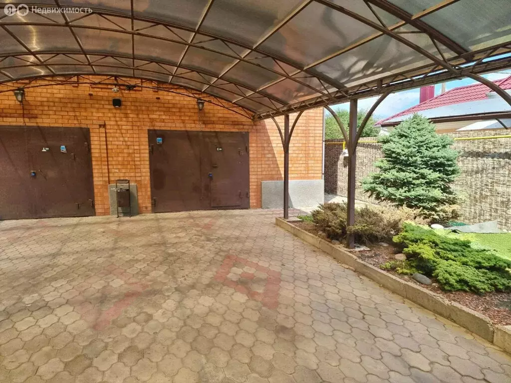 Дом в Батайск, Садовая улица, 156 (363.7 м) - Фото 1