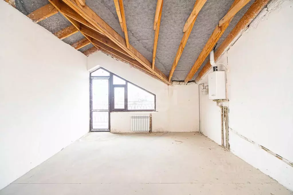 2-к кв. Севастополь ул. Степаняна, 10Б (73.9 м) - Фото 1