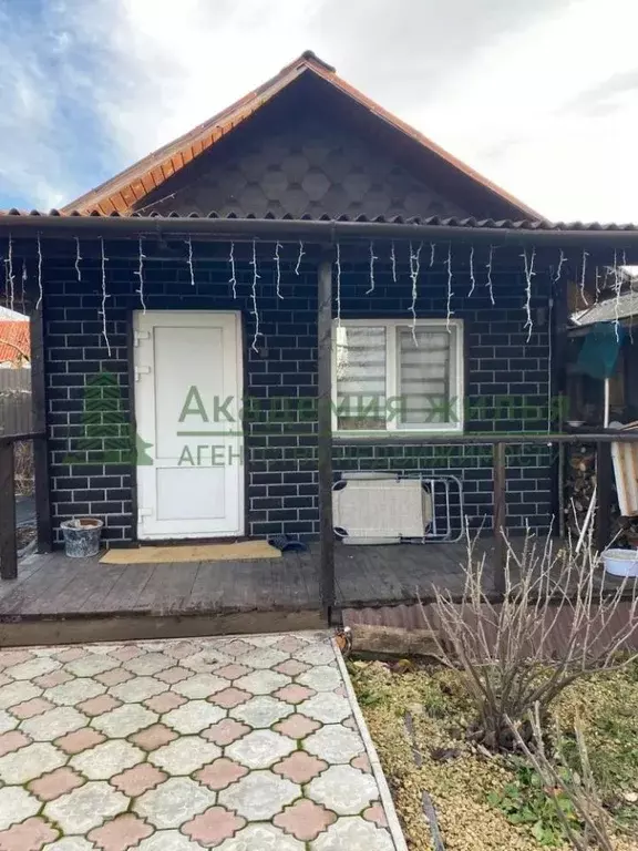 Дом в Саратовская область, Энгельс муниципальное образование, ... - Фото 2