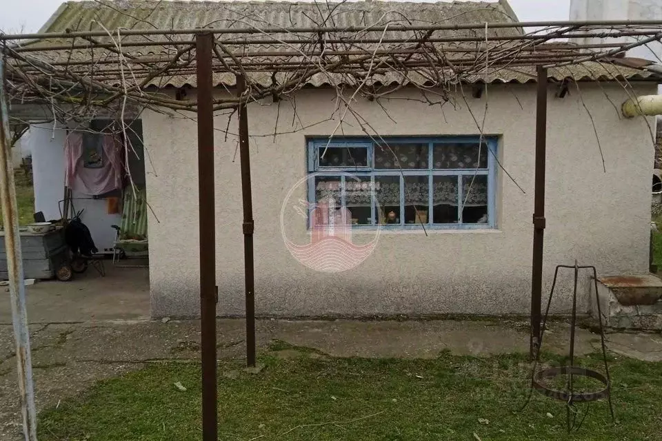 Дом в Крым, Сакский район, Ромашкинское с/пос, с. Колоски ул. Ленина, ... - Фото 0