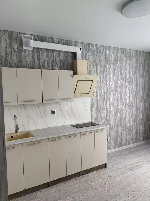 1-к кв. Татарстан, с. Высокая Гора ул. Хасана Шайдуллина, 1 (34.7 м) - Фото 1