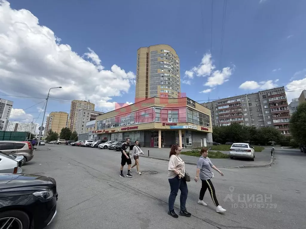 Торговая площадь в Свердловская область, Екатеринбург ул. М.Н. ... - Фото 1