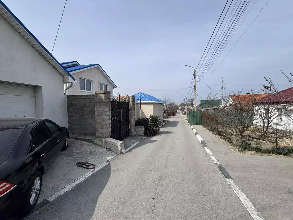 Участок в Севастополь ул. Авдеева, 71 (6.0 сот.) - Фото 1