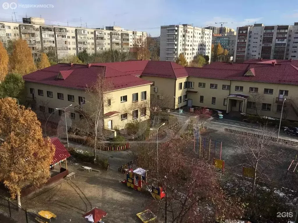 3-комнатная квартира: Тюмень, улица Муравленко, 19 (60 м) - Фото 0