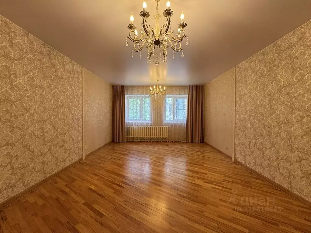 3-к кв. Кировская область, Киров ул. Молодой Гвардии, 84А (100.0 м) - Фото 1
