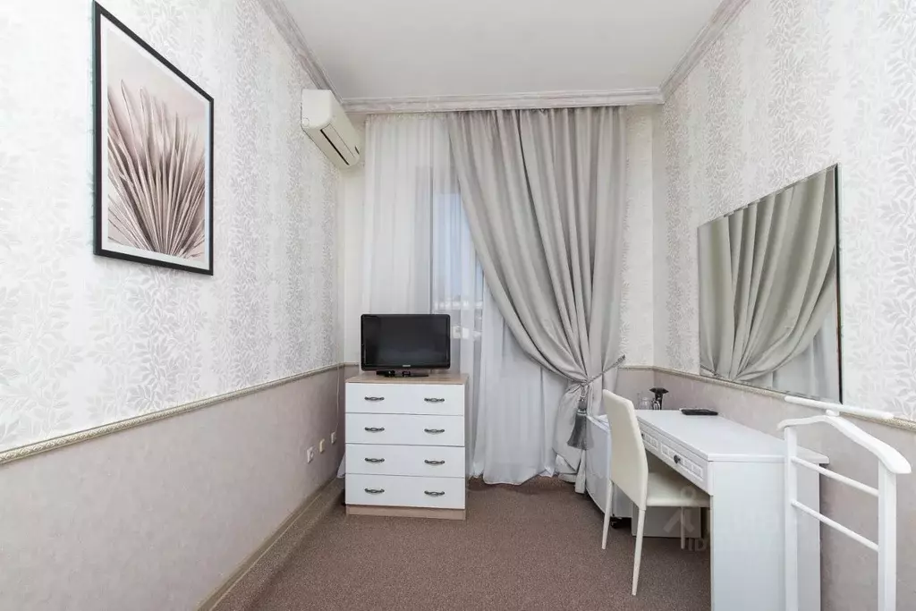 Комната Краснодарский край, Сочи Центральный мкр, ул. Комсомольская, 1 ... - Фото 0