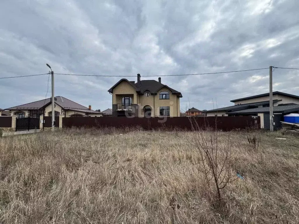 Дом в Белгородская область, Белгородский район, Дубовское с/пос, пос. ... - Фото 0