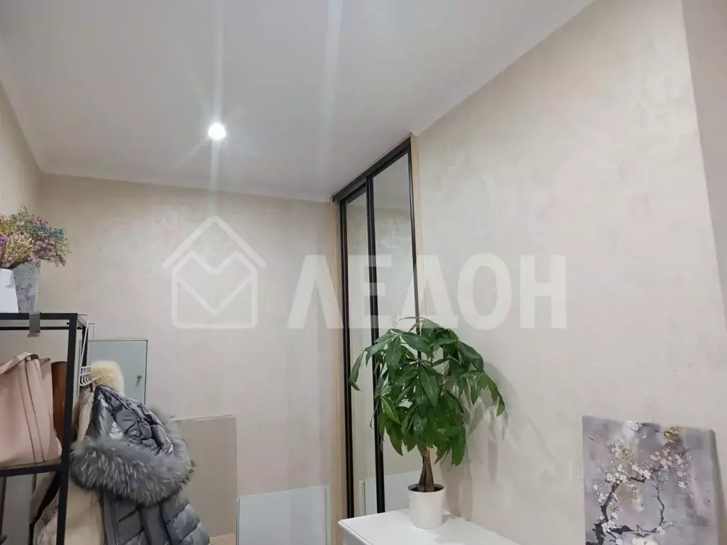 3-к кв. Омская область, Омск Кемеровская ул., 26 (61.5 м) - Фото 2