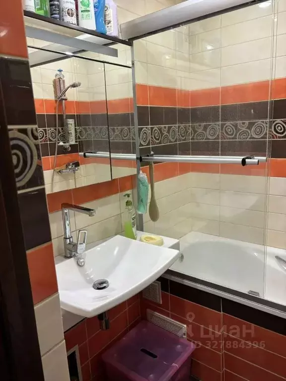 3-к кв. Липецкая область, Липецк Октябрьская ул., 1 (68.9 м) - Фото 2