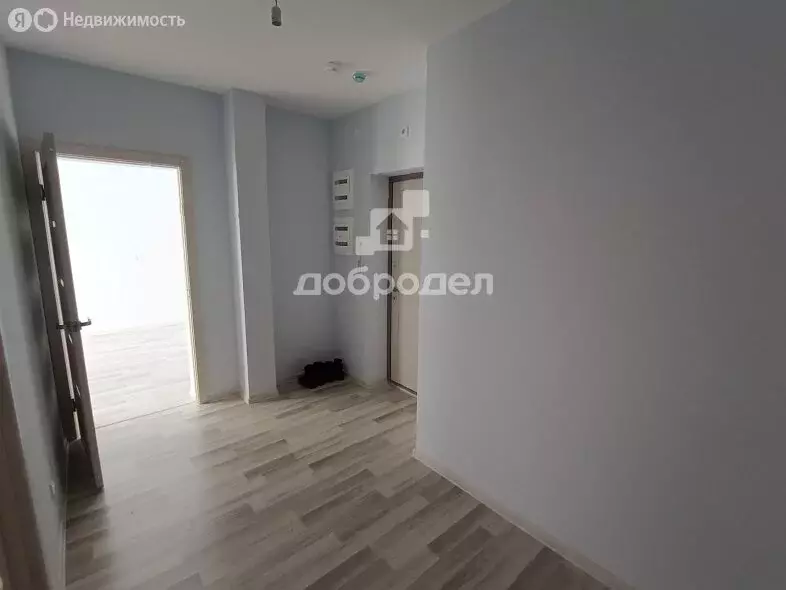 2-комнатная квартира: Екатеринбург, улица Академика Парина, 35 (62 м) - Фото 0