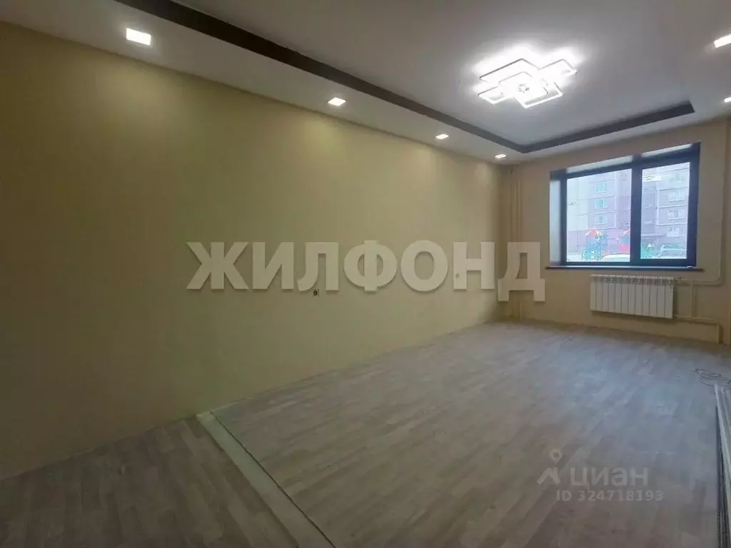 3-к кв. Хакасия, Абакан Хакасская ул., 167 (80.0 м) - Фото 1