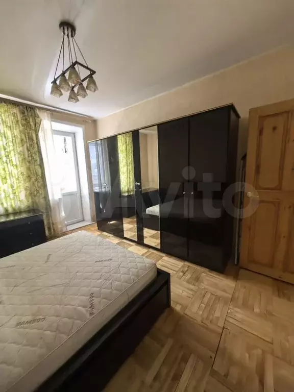 3-к. квартира, 95 м, 2/4 эт. - Фото 0