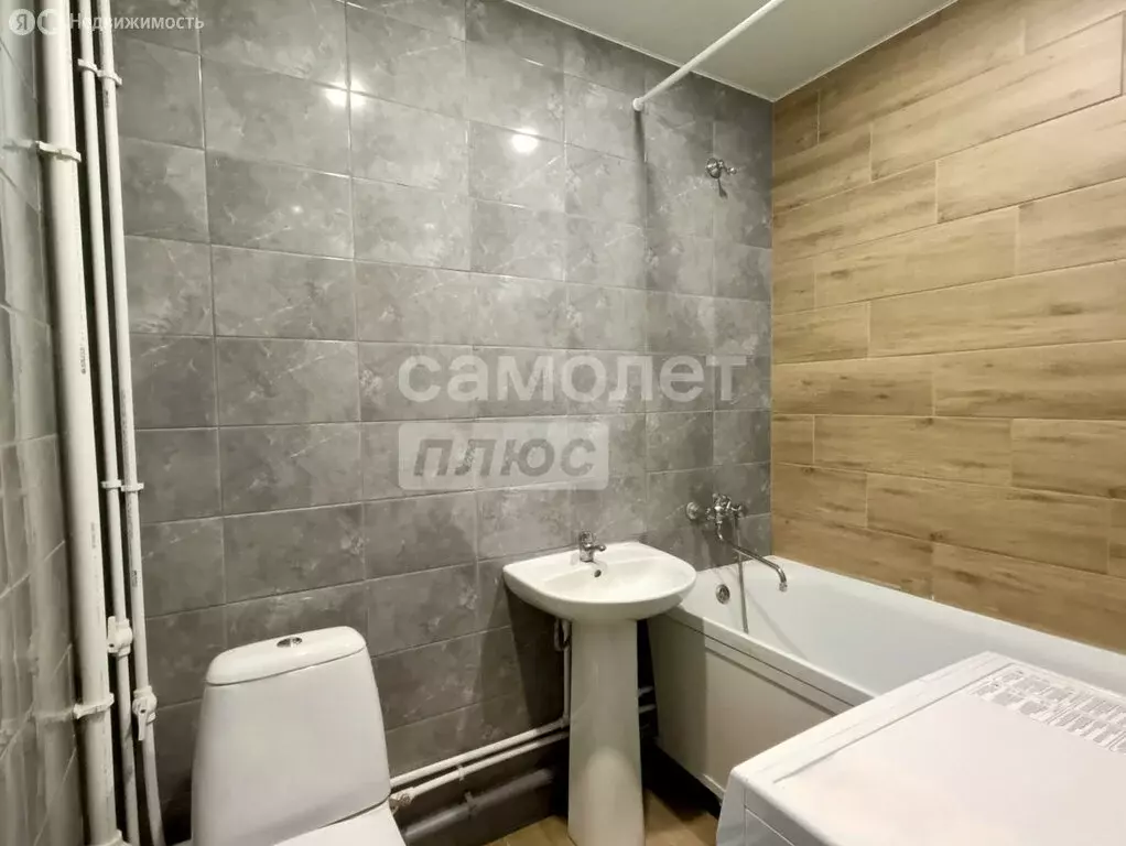 1-комнатная квартира: Рязань, улица Ленинского Комсомола, 1 (18.2 м) - Фото 0