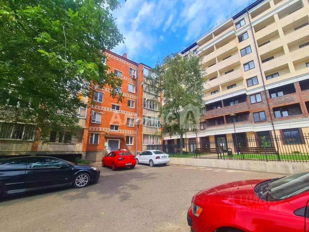 2-к кв. Краснодарский край, Усть-Лабинск Октябрьская ул., 66 (48.7 м) - Фото 1