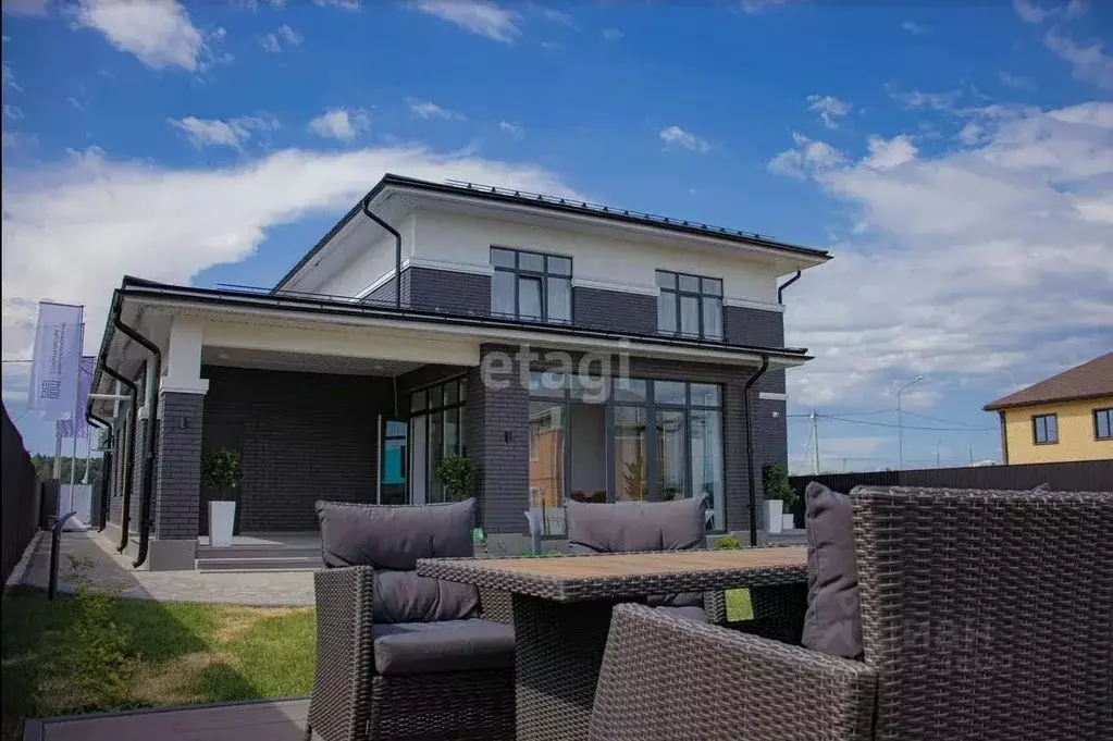 Дом в Тюменская область, Тюмень ул. Дмитрия Носова (266 м) - Фото 2