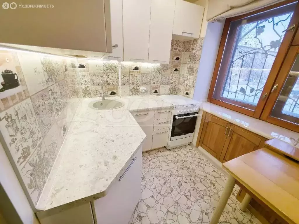 3-комнатная квартира: Тюмень, микрорайон Тарманы, Игримская улица, 16 ... - Фото 2