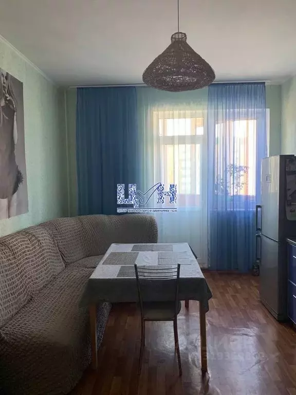 2-к кв. Курская область, Курск просп. Вячеслава Клыкова, 8 (80.4 м) - Фото 2