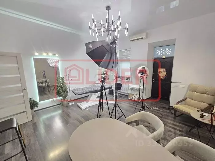 Офис в Севастополь ул. Кулакова, 8 (60 м) - Фото 1