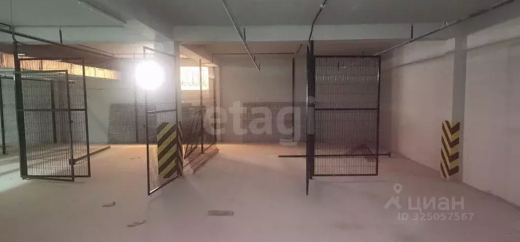 Гараж в Севастополь Гагаринский муниципальный округ, ул. Военных ... - Фото 1