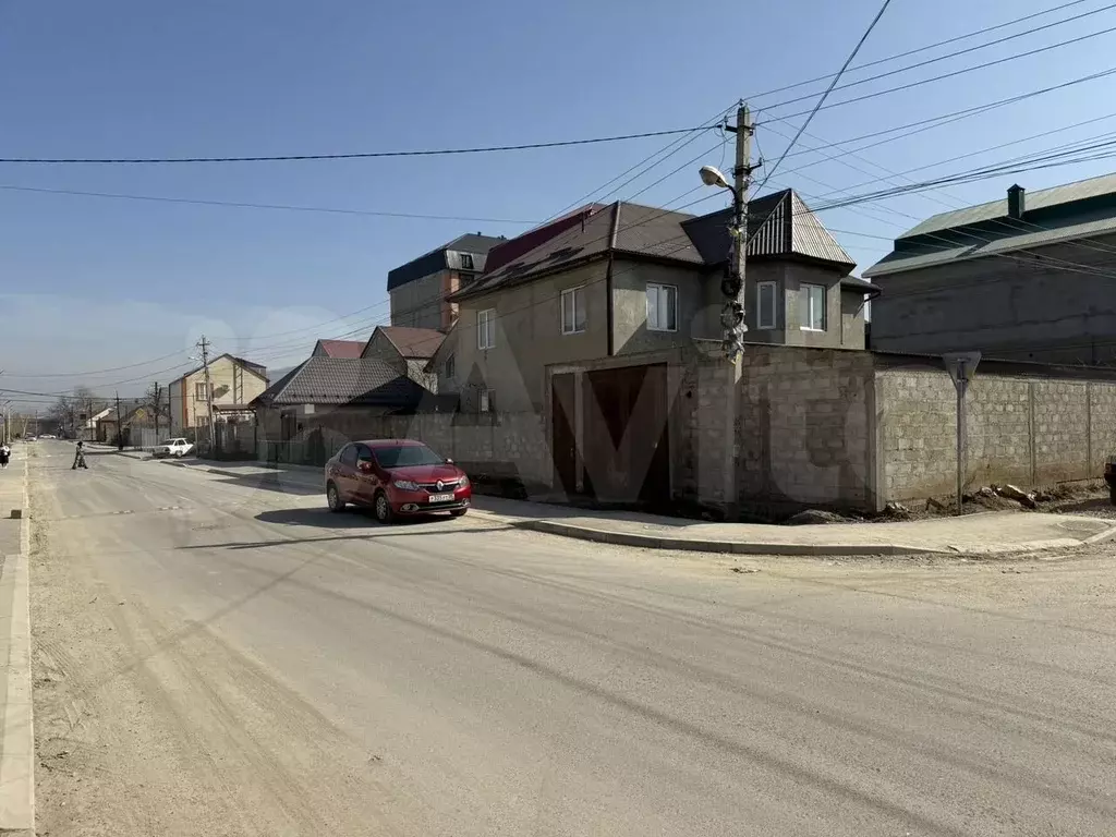 Дом 220 м на участке 5 сот. - Фото 0