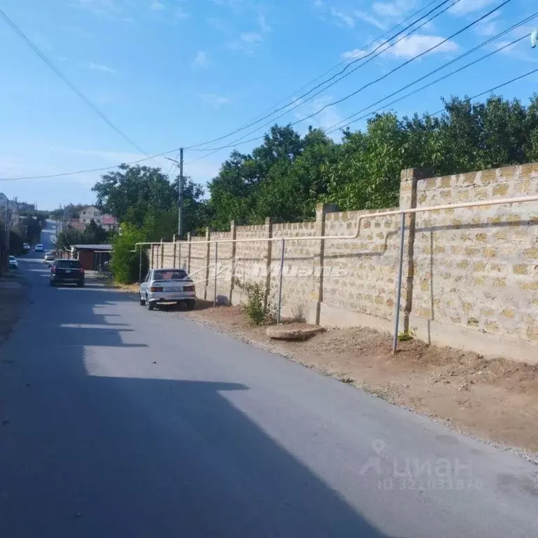 Участок в Крым, Симферопольский район, Молодежное пгт ул. Вокзальная ... - Фото 0