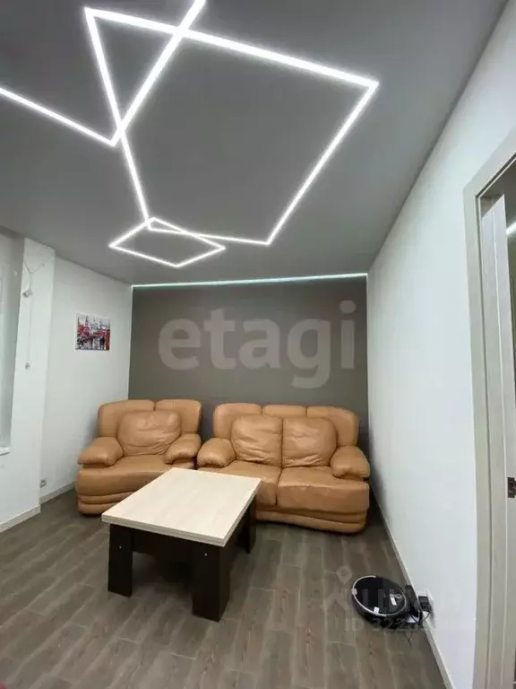 2-к кв. Ханты-Мансийский АО, Сургут просп. Мира, 10 (47.0 м) - Фото 0