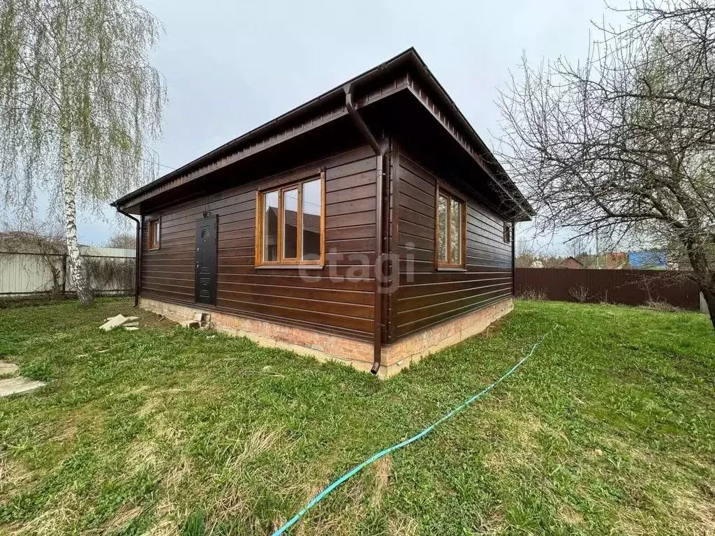 Дом в Калужская область, Малоярославецкий муниципальный округ, ... - Фото 1