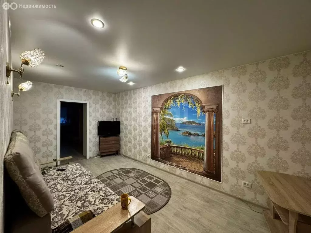 2-комнатная квартира: Омск, улица Профинтерна, 4 (44 м) - Фото 1