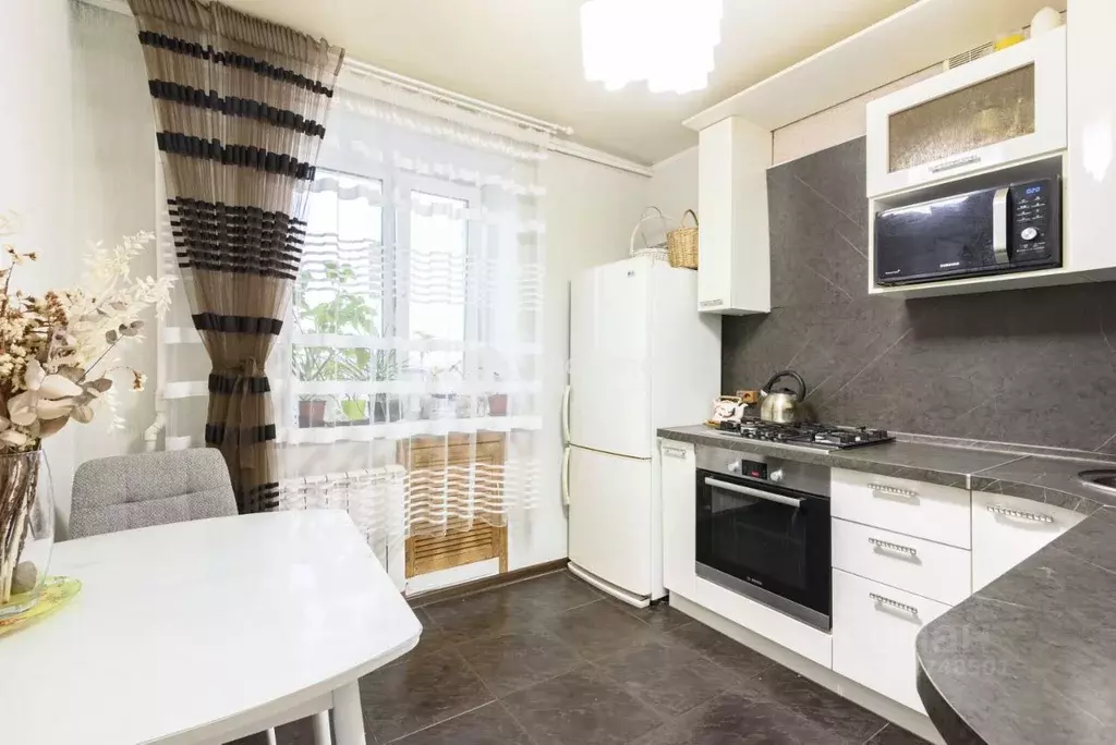 1-к кв. Татарстан, Казань Олонецкая ул., 4 (33.8 м) - Фото 1