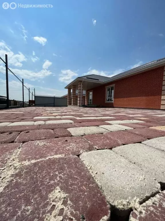 Дом в Ростов-на-Дону, улица Шостаковича (120 м) - Фото 1
