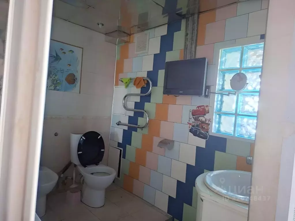 2-к кв. Свердловская область, Екатеринбург ул. Родонитовая, 1 (50.0 м) - Фото 2