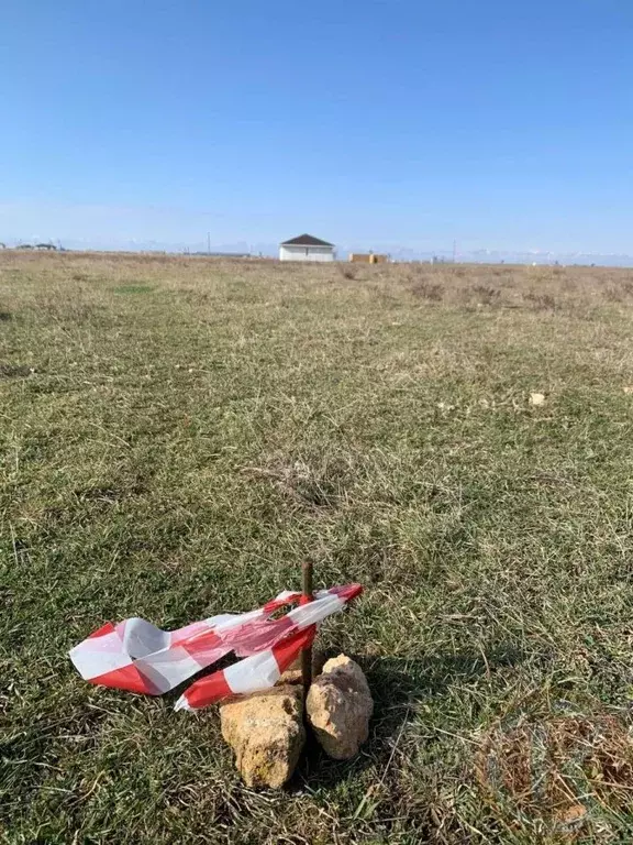 Участок в Крым, Сакский район, с. Уютное  (7.72 сот.) - Фото 1