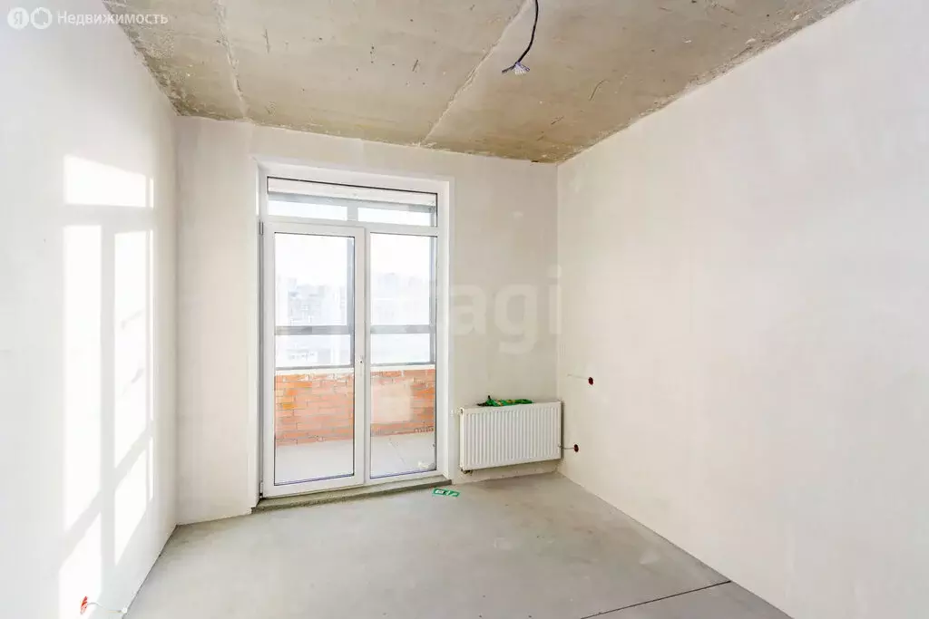 2-комнатная квартира: Тюмень, улица Фармана Салманова, 16 (54 м) - Фото 2