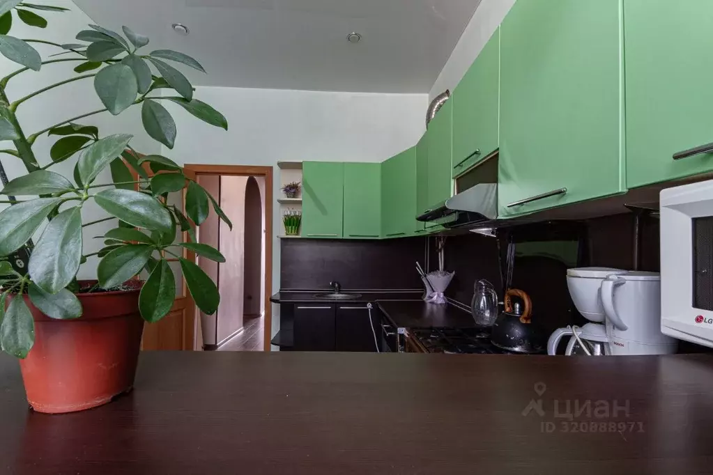 2-к кв. Псковская область, Псков Октябрьский просп., 29 (59.5 м) - Фото 1